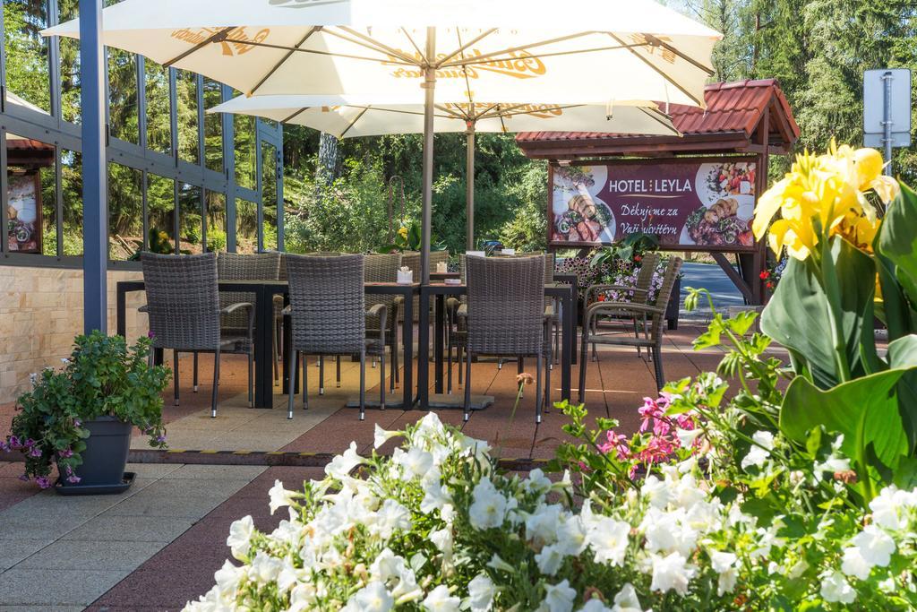 Hotel Leyla Frymburk Exterior foto